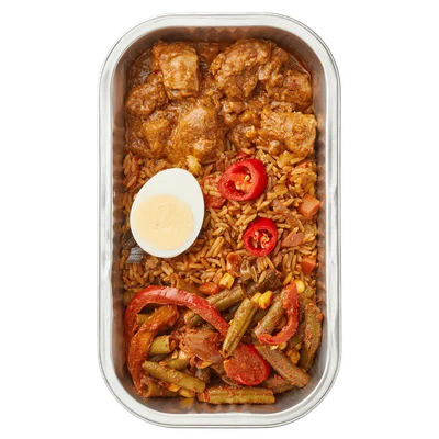 Uit de keuken van PLUS Nasi Goreng kipsaté boontjes ei Bakje 450 g