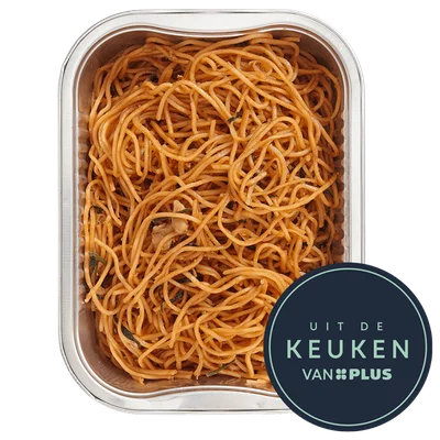 Uit de keuken van PLUS Fijn gebakken mie met kip 300 gram