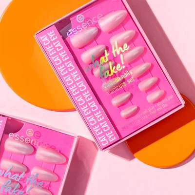 Essence What The Fake! 02 Cat Eye Press-On Nails Manicure